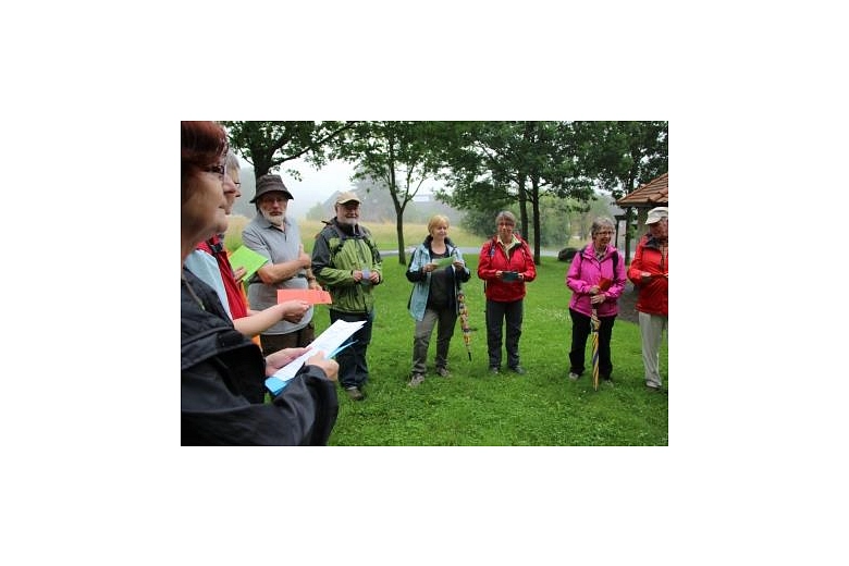 Andacht vor Beginn der Pilgertour&nbsp;&copy;&nbsp;Pilgerweg